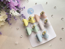 Load image into Gallery viewer, Holly Bow Set