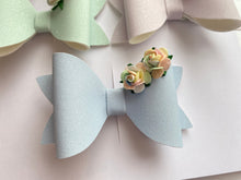 Load image into Gallery viewer, Holly Bow Set