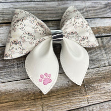 Load image into Gallery viewer, Kitten Paw Print Bow