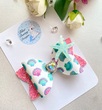 Load image into Gallery viewer, Seashell Canvas Bow

