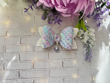 Load image into Gallery viewer, Mermaid Pearl Bow
