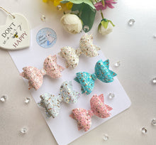 Load image into Gallery viewer, Stars &amp; Hearts Glitter Bow Set
