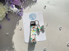 Load image into Gallery viewer, Safari Bow Wristlet
