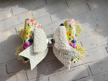 Load image into Gallery viewer, Sunshine and Flowers Bow
