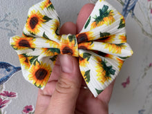 Load image into Gallery viewer, Sunflower Bow
